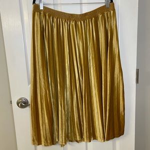 Target A New Day Pleated Velvet Skirt